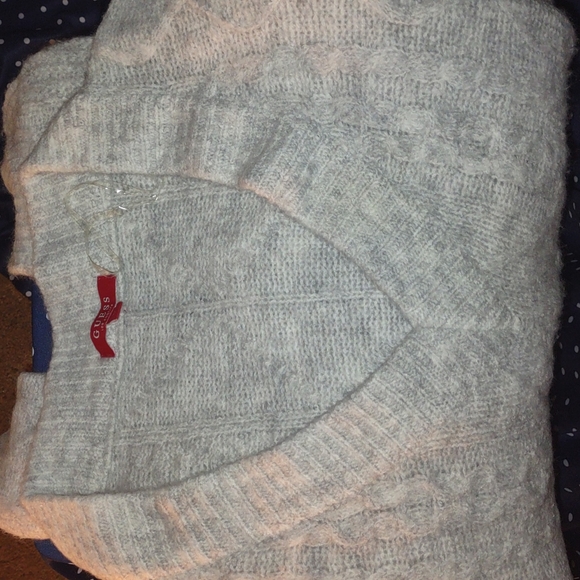 Women's sweater - Picture 1 of 3
